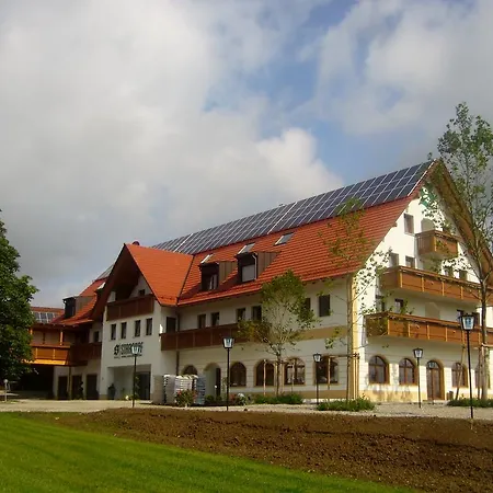 Strasshof Hotel 3*
