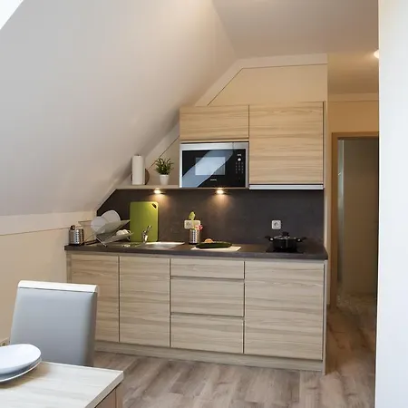 Strasshof 호텔 3*