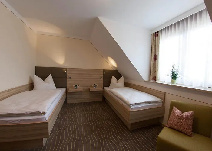 Strasshof Hotel 3*