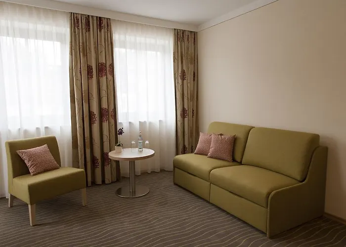 Strasshof Hotel 3*